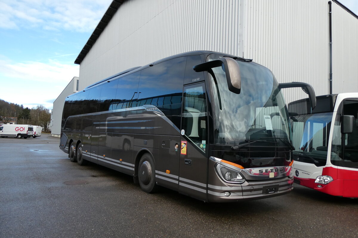 (282'648) - Hessgar, Embrach - (ZH 230'846) - Setra am 29. November 2025 in Winterthur, Daimler Buses