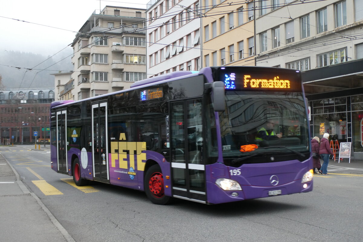 (282'741) - VB Biel - Nr. 195/BE 821'195 - Mercedes am 4. Dezember 2025 beim Bahnhof Biel