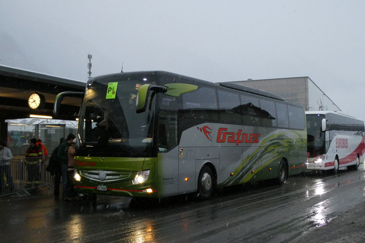 (283'805) - Gafner, Thun - Nr. 2/BE 69'988 - Mercedes am 10. Januar 2026 beim Bahnhof Frutigen