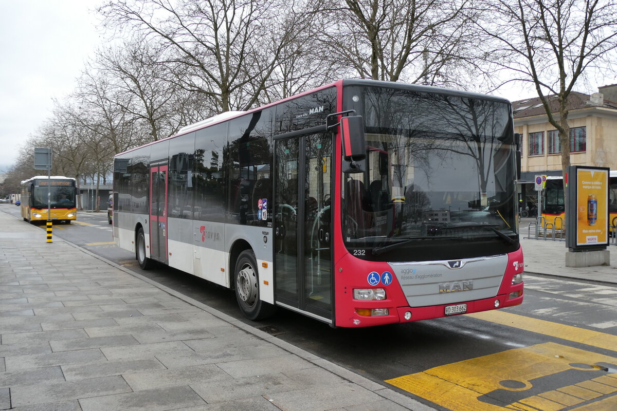 (284'472) - TRAVYS Yverdon - Nr. 232/VD 303'662 - MAN am 31. Januar 2026 beim Bahnhof Yverdon