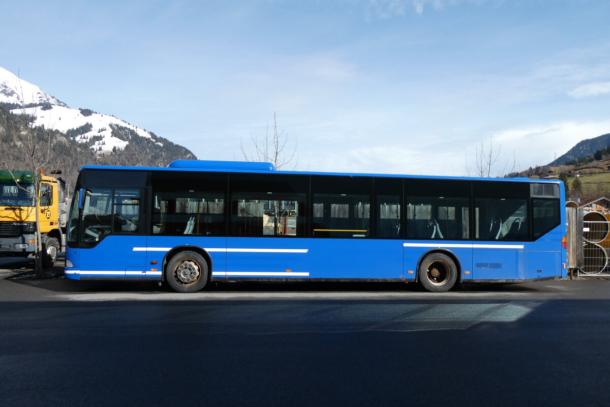(285'020) - Tritten, Zweisimmen - Mercedes (ex AFA Adelboden Nr. 94) am 22. Februar 2026 in Frutigen, Garage AFA