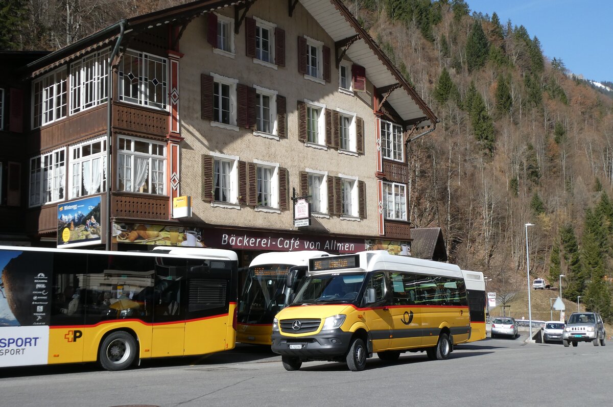 (285'216) - PostAuto Bern - BE 822'867/PID 11'016 - Mercedes am 5. M�rz 2026 beim Bahnhof Lauterbrunnen