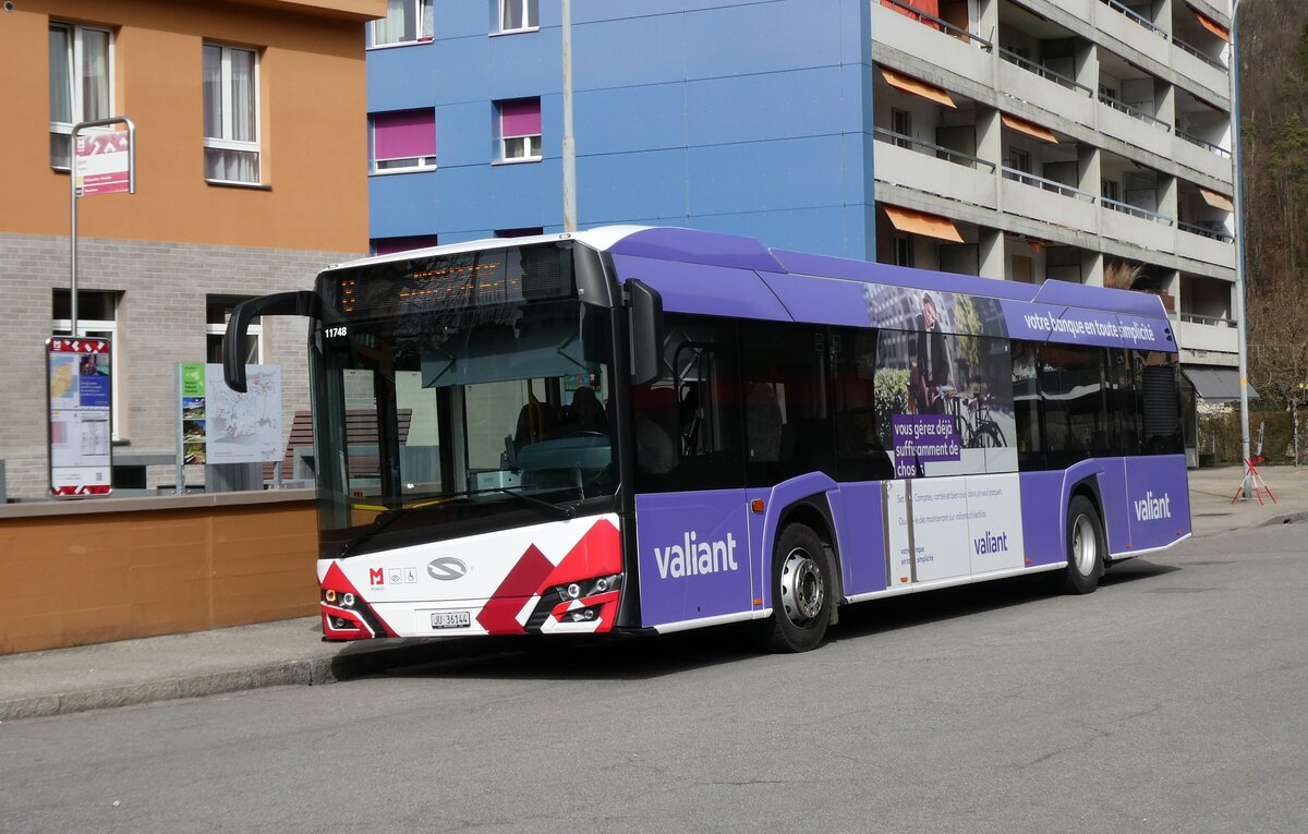 (285'258) - CarPostal Ouest - JU 36'144/PID 11'748 - Solaris am 6. M�rz 2026 beim Bahnhof Moutier