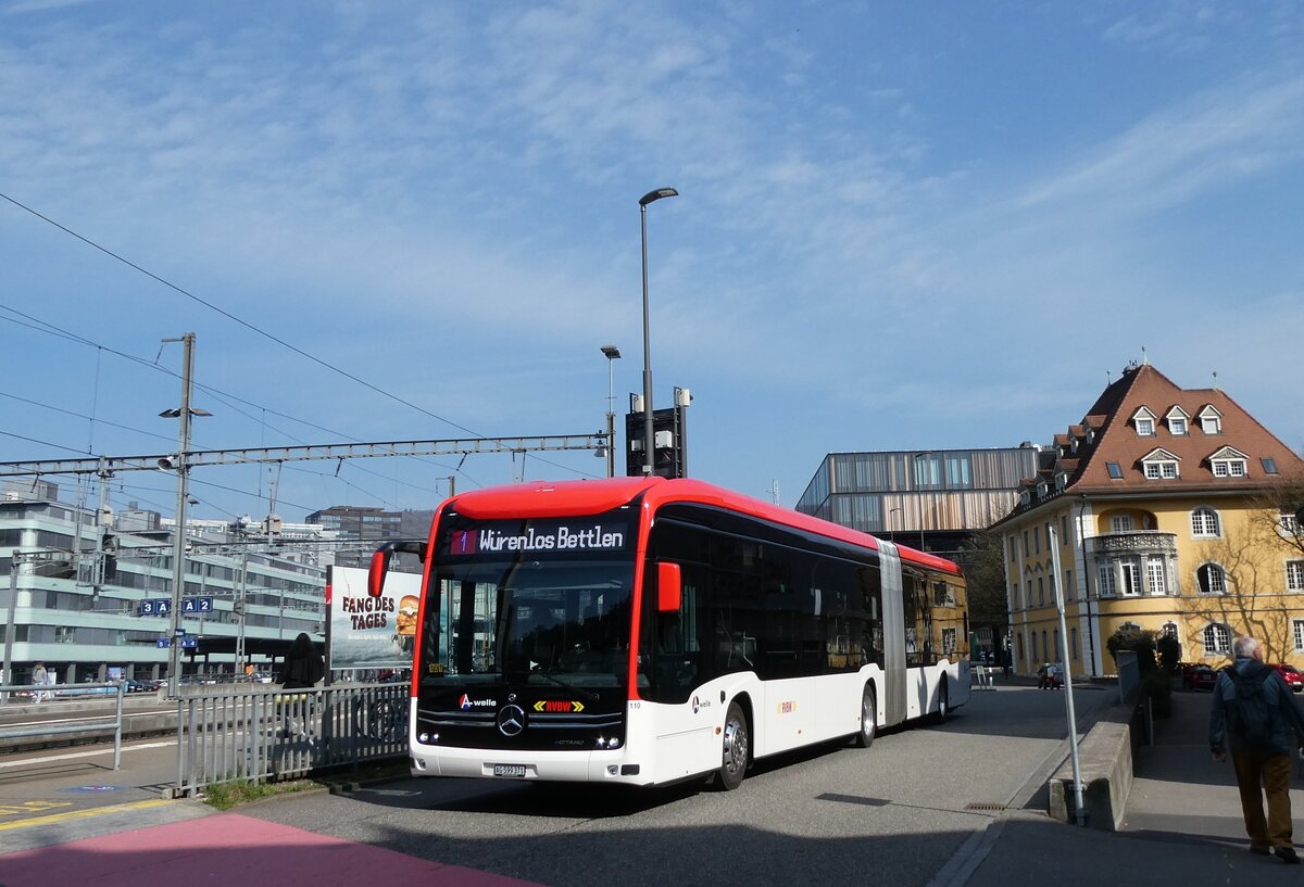 (285'502) - RVBW Wettingen - Nr. 110/AG 599'371 - eMercedes am 19. M�rz 2026 beim Bahnhof Baden