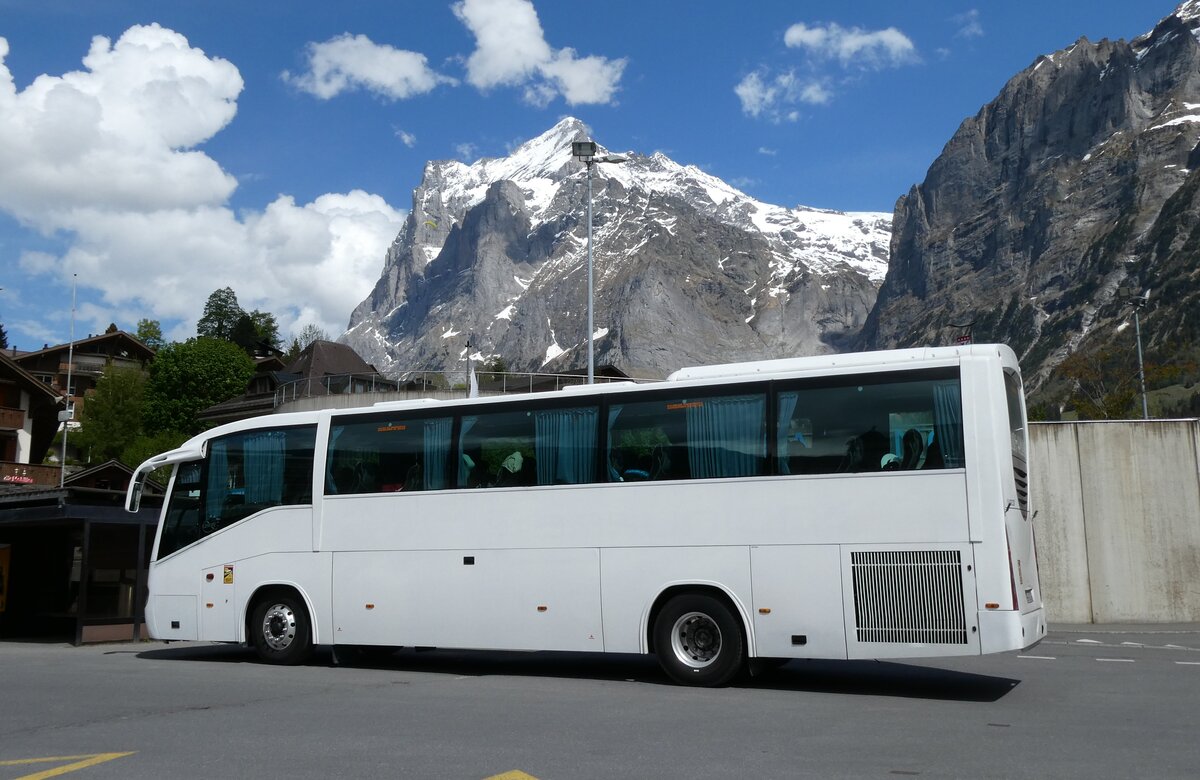 (286'842) - Aus Rum�nien: ??? - BH 63 ZAR - Irisbus/Irizar am 8. Mai 2026 bei, Bahnhof Grindelwald