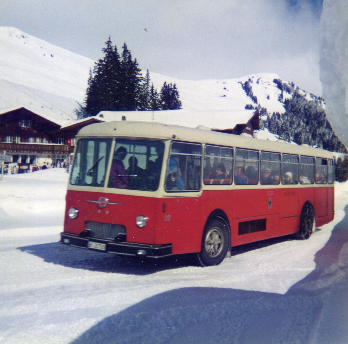 (9-11) - Aus dem Archiv: AFA Adelboden - Nr. 20/BE 26'709 - FBW/T�scher (ex P 25'501) im M�rz 1988 in Adelboden, Geils