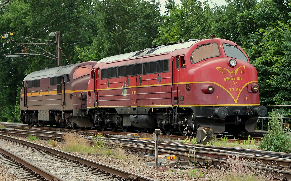 Altmark Rail MY 1149 und die CFL CargoDK MX 1029 brachten den Dyckerhoff Zement-Leerzug nach Pattburg und rangieren hier in Richtung Abstellung. Pattburg 03.07.2017