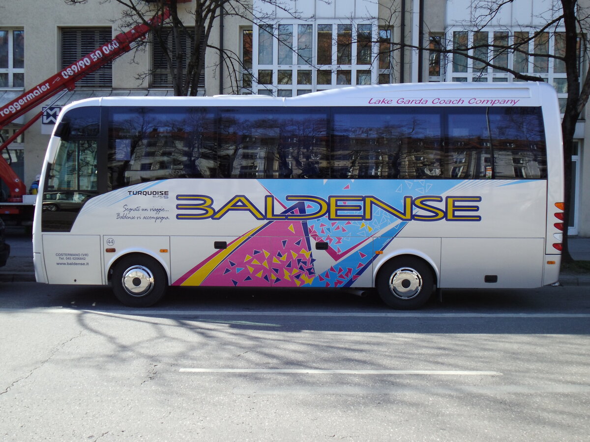 Aus Italien: Baldense, Costermano - Nr. 44 - Isuzu am 17. M�rz 2014 in M�nchen (Aufnahme: Martin Beyer)