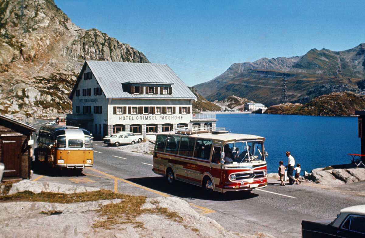 (D 063) - Aus dem Archiv: PTT-Regie - P 23'161 - Saurer/Hess (ex P 2248) + Bissig, Brunnen Nr. 2 um 1965 in Grimsel, Passh�he