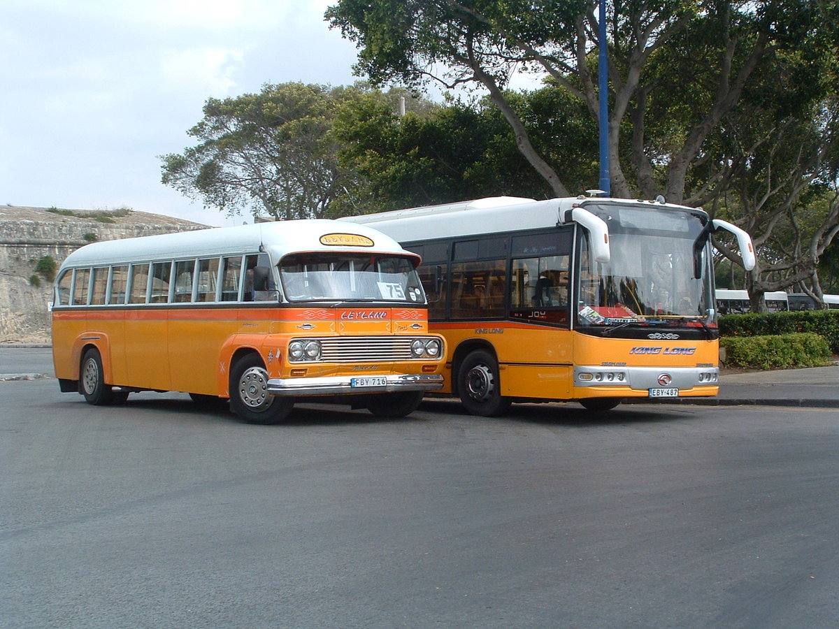 FBY 716 & EBY 487

716 - 1939 Leyland TS with 1958 built Aquilina B36F bodywork.

487 - 2003 King Long B45F

Valetta, Malta 5th May 2009
