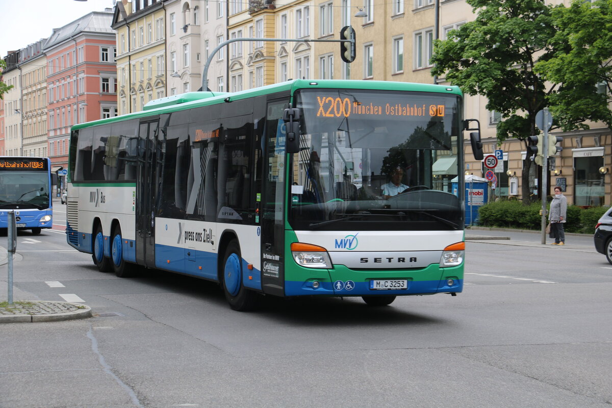 Geldhauser, M�nchen M-C 3253 - Setra am 26. Mai 2021 in M�nchen (Aufnahme: Martin Beyer)
