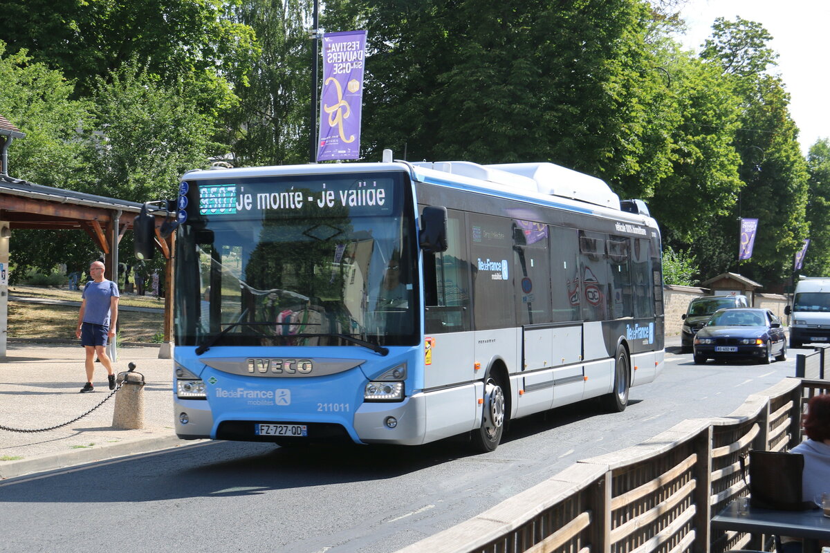 �le-de-France, Paris - Nr. 211'011/FZ 727 QD - Iveco Urbanway CNG am 20. Juli 2023 in Auvers (Aufnahme: Martin Beyer)