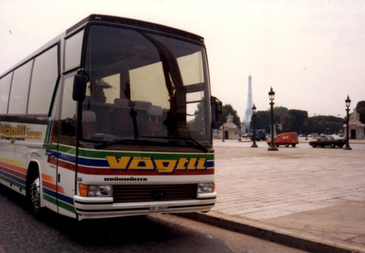 (MD389) - Aus dem Archiv; aus der Schweiz: V�gtli, Seewen - SO 20'249 - Dr�gm�ller um 1995 in Paris