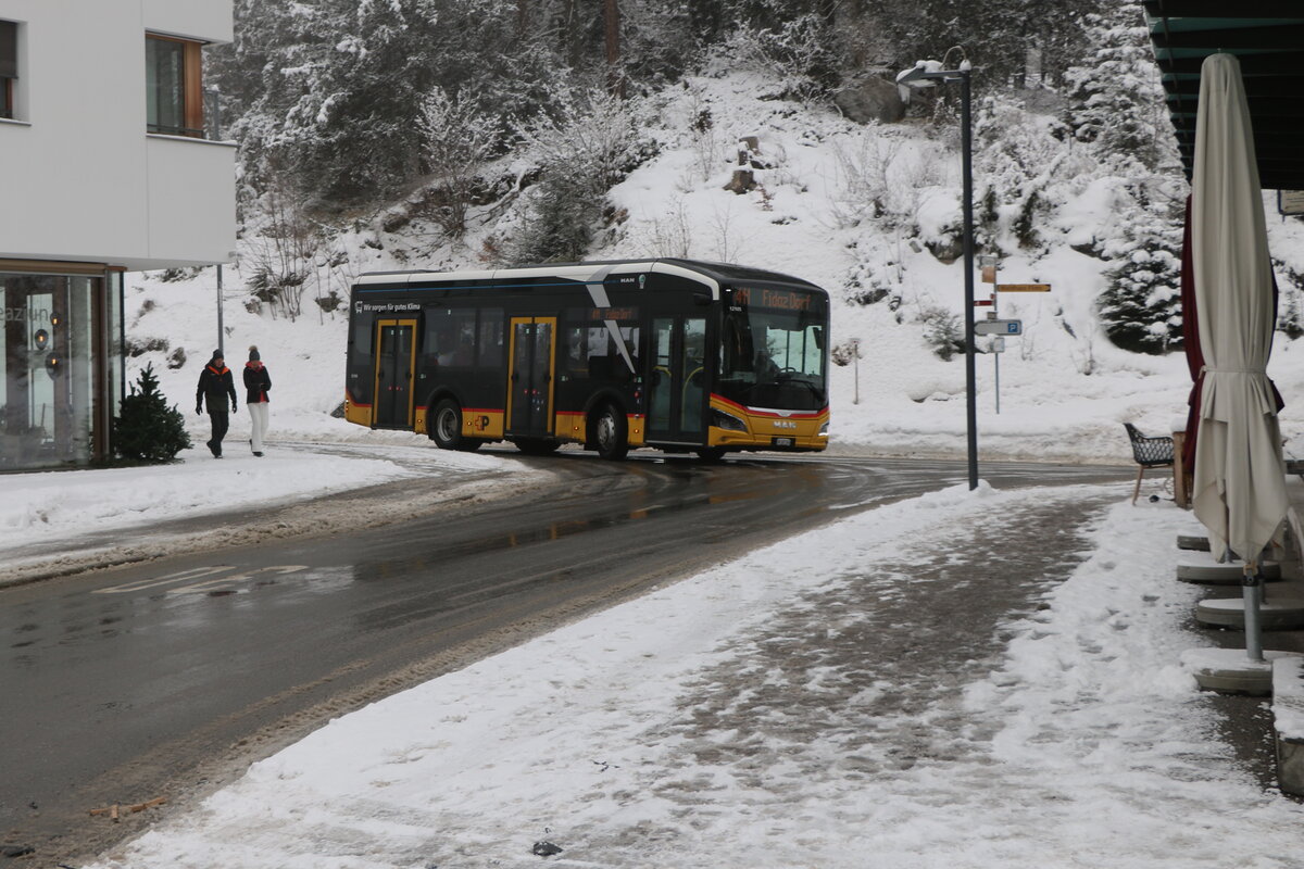 PostAuto Graub�nden - GR 187'349/PID 12'105 - eMAN am 11. Januar 2025 in Flims (Aufnahme: Martin Beyer)