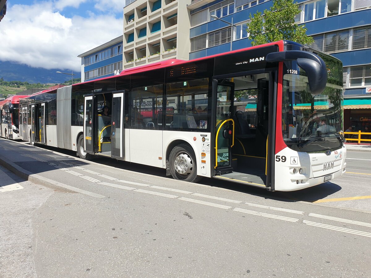 Postauto Wallis - Nr. 59/VS 500'433 - PID 11208 - MAN le 1 juillet 2022 � Sion, gare