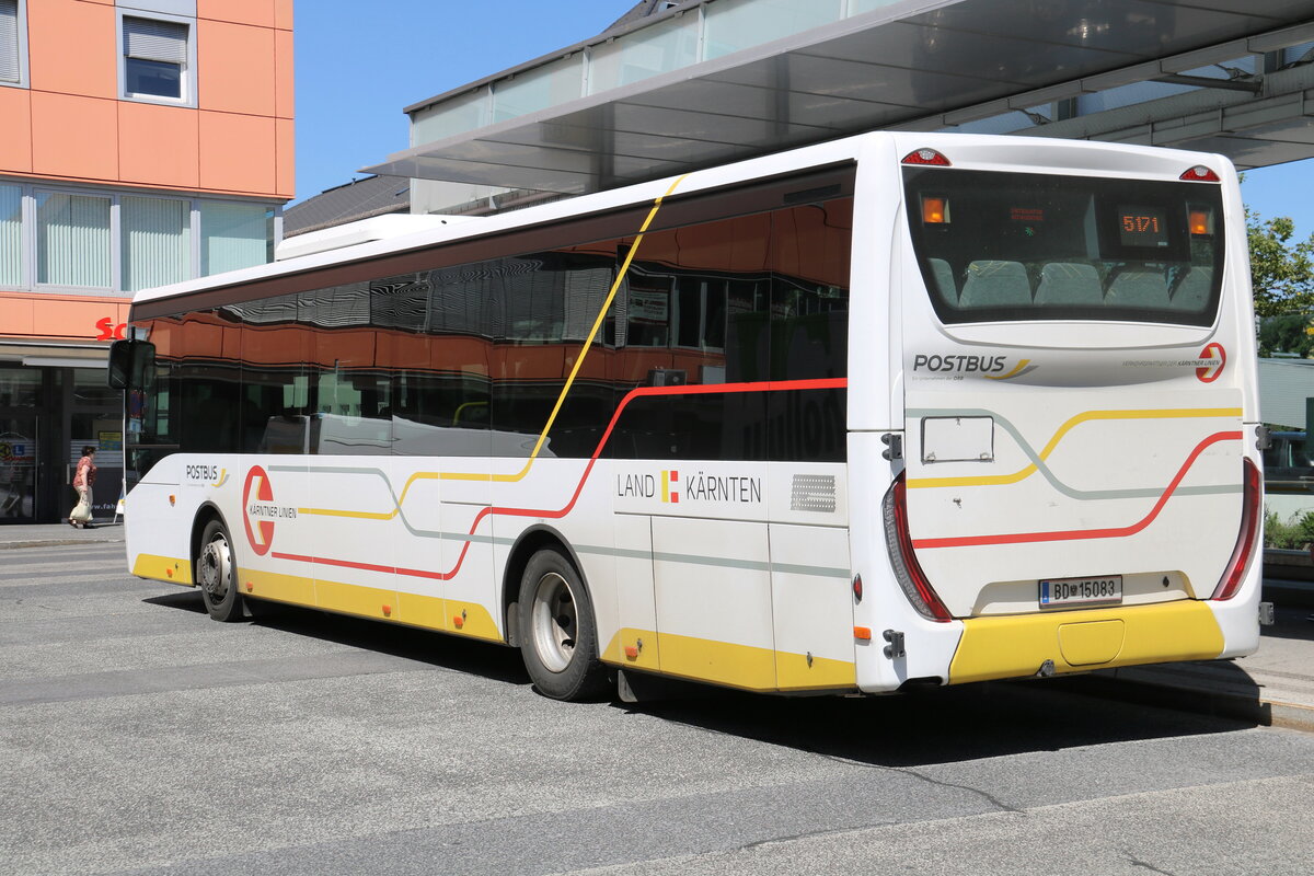 PostBus - BD 15'083 - Iveco Crossway LE am 28. Juli 2023 in Villach (Aufnahme: Martin Beyer)