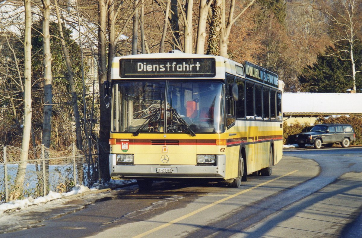(R 3926) - Aus dem Archiv: STI Thun - Nr. 62/BE 452'462 - Mercedes/R&J am 6. Februar 2005 bei der Schiffl�ndte Thun
