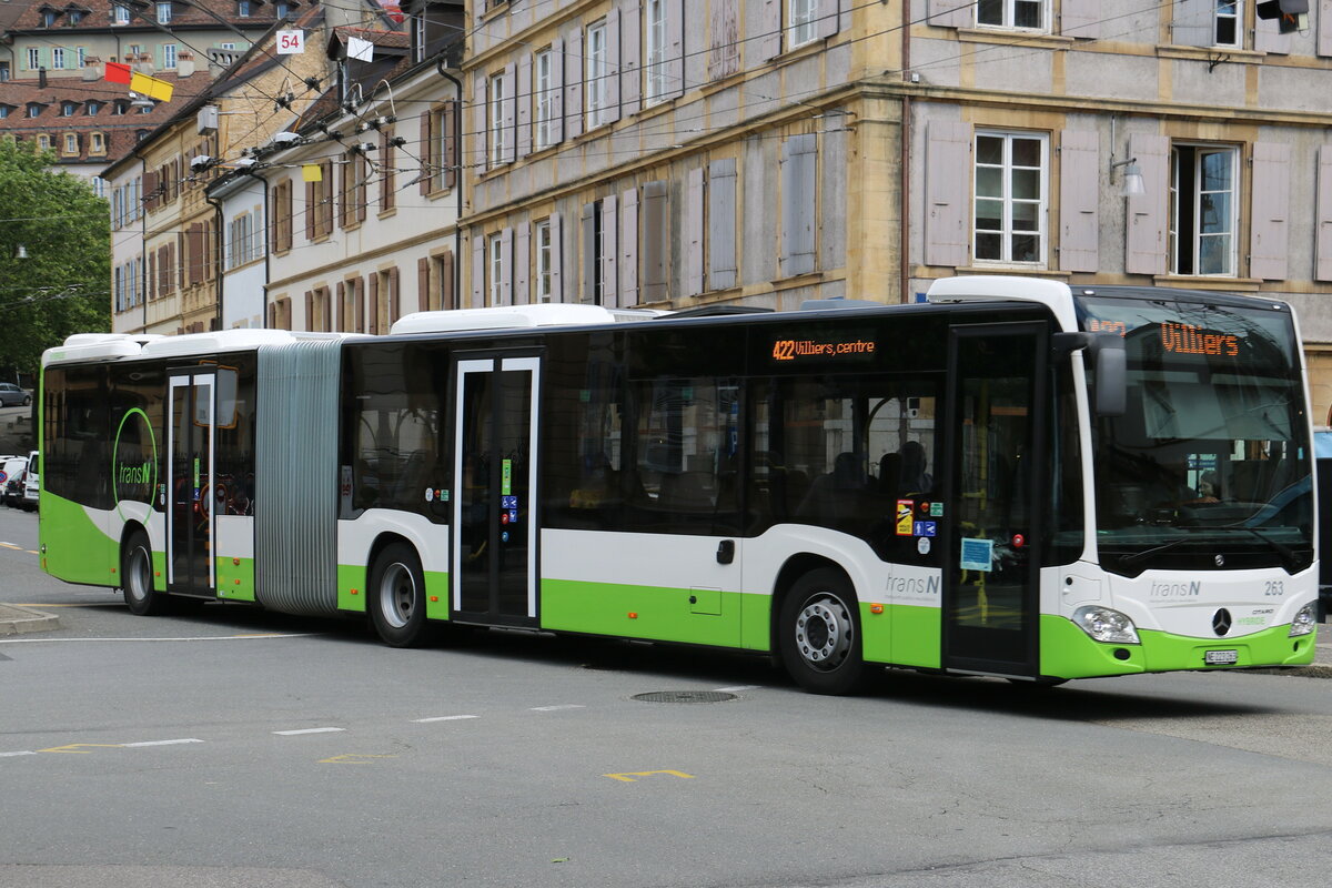 transN, La Chaux-de-Fonds - Nr. 263/NE 223'263 - Mercedes am 9. Juli 2021 in Neuch�tel, Place Pury (Aufnahme: Martin Beyer)