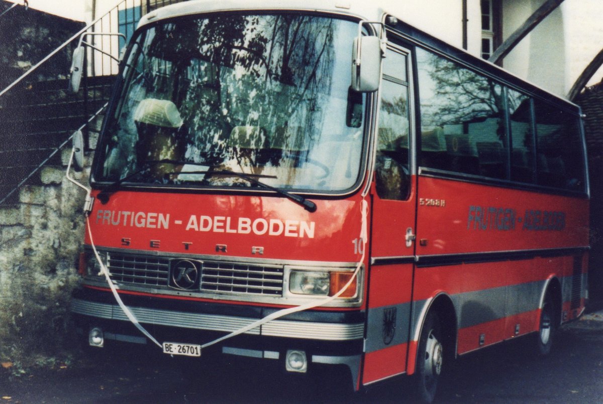 (U 04) - Aus dem Archiv: AFA Adelboden - Nr. 10/BE 26'701 - Setra (ex Fr�hlich, Z�rich) am 21. November 1987 in Amsoldingen, Kirche