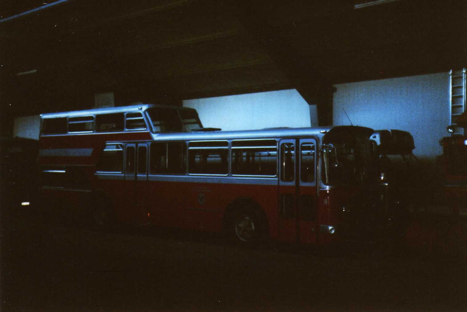 (012'424) - Aus dem Archiv: AFA Adelboden - Nr. 6/BE 26'706 - FBW/Vetter-R&J Anderthalbdecker am 28. Mai 1995 im Autobahnhof Adelboden