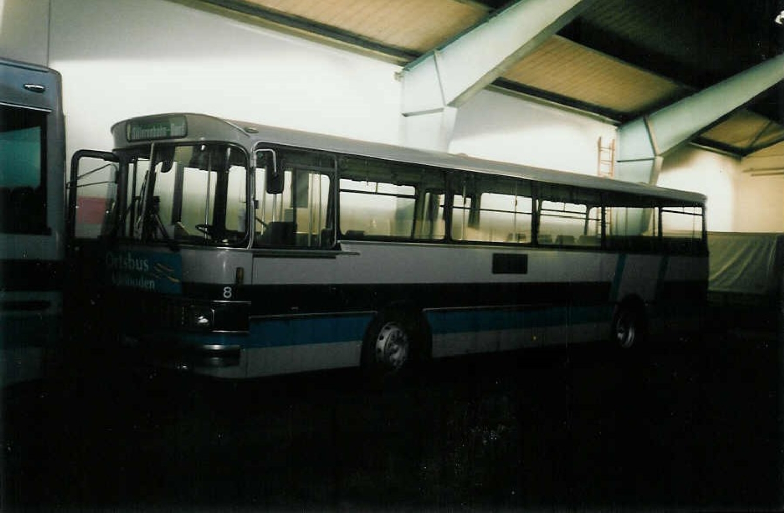 (021'411) - Aus dem Archiv: AFA Adelboden - Nr. 8/BE 26'708 - Setra (ex TPYG Yverdon Nr. 2) am 11. Januar 1998 im Autobahnhof Adelboden