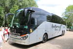 Aus Schweden: Hallgrens, Ulricehamn - UTB 60A - Setra S 517 HD am 20.