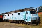 Die neu folierte NORDIC 1524  Schneek�nigin  steht vor der Werkstatt von CFL Cargo in Pattburg/Padborg 02.09.2022-