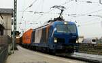 NRAIL/Dispo Tf Gmbh 2248 021-8 mit Containerzug.