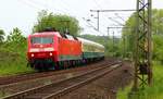 120 149-0 mit dem IC 2417 bei der Einfahrt in Schleswig.