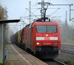Wegen  Übergewicht (eingereihter Bauzug) wurde am 29.10.2011 die sonst als EK 53367 fahrende Übergabe nach Flensburg-Weiche durch die Zuglok 152 004-8 verstärkt damit man gut über
