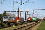 Eine Stunde nach Ende des Streiks vom 21.04.2023 warteten in Pattburg/Padborg kurz vor 12 Uhr 3 G�terz�ge auf Ausfahrt gen S�den: Hectorrail 241.005 mit KLV ; DB 185 401 ; GreenCargo Br 5333 mit
