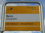 (131'315) - PostAuto-Haltestellenschild - Brn, Rehagh�lzli - am 7.