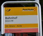 (274'184) - PostAuto-Haltestellenschild - Brienz BE, Bahnhof - am 24.