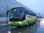 (258'143) - Sommer, Gr�nen - BE 226'999 - Van Hool am 6.