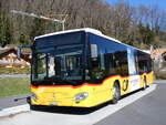 (273'101) - PostAuto Bern - BE 827'645/PID 11'426 - Mercedes am 20. M�rz 2025 in Ringgenberg, S�ge
