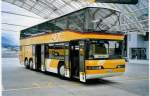 (062'202) - PostAuto Graub�nden - GR 102'398 - Neoplan (ex P 27'811) am 29.